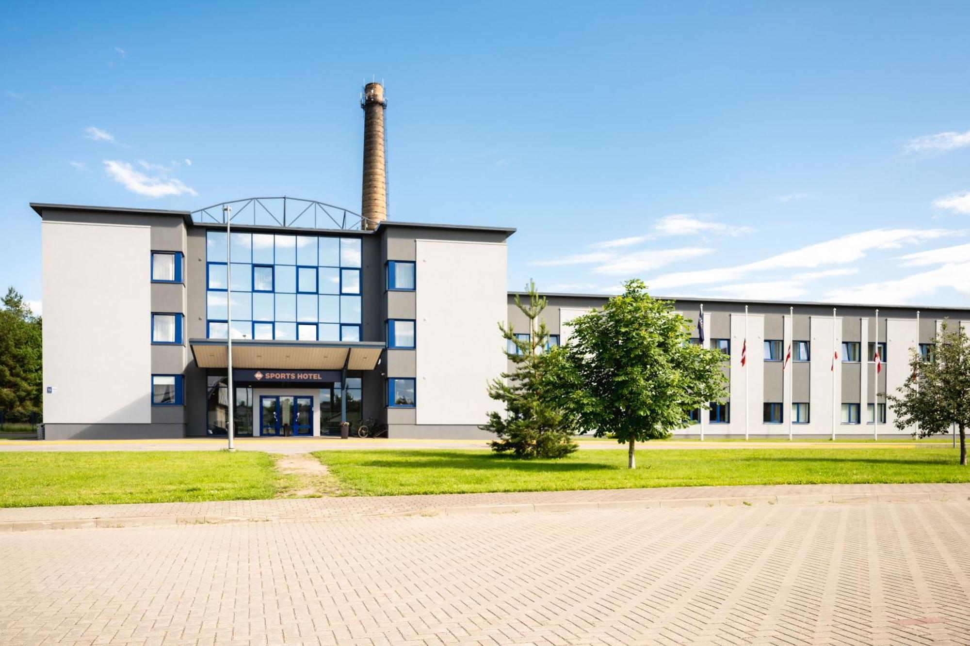 Sports Hotel Valmiera Extérieur photo